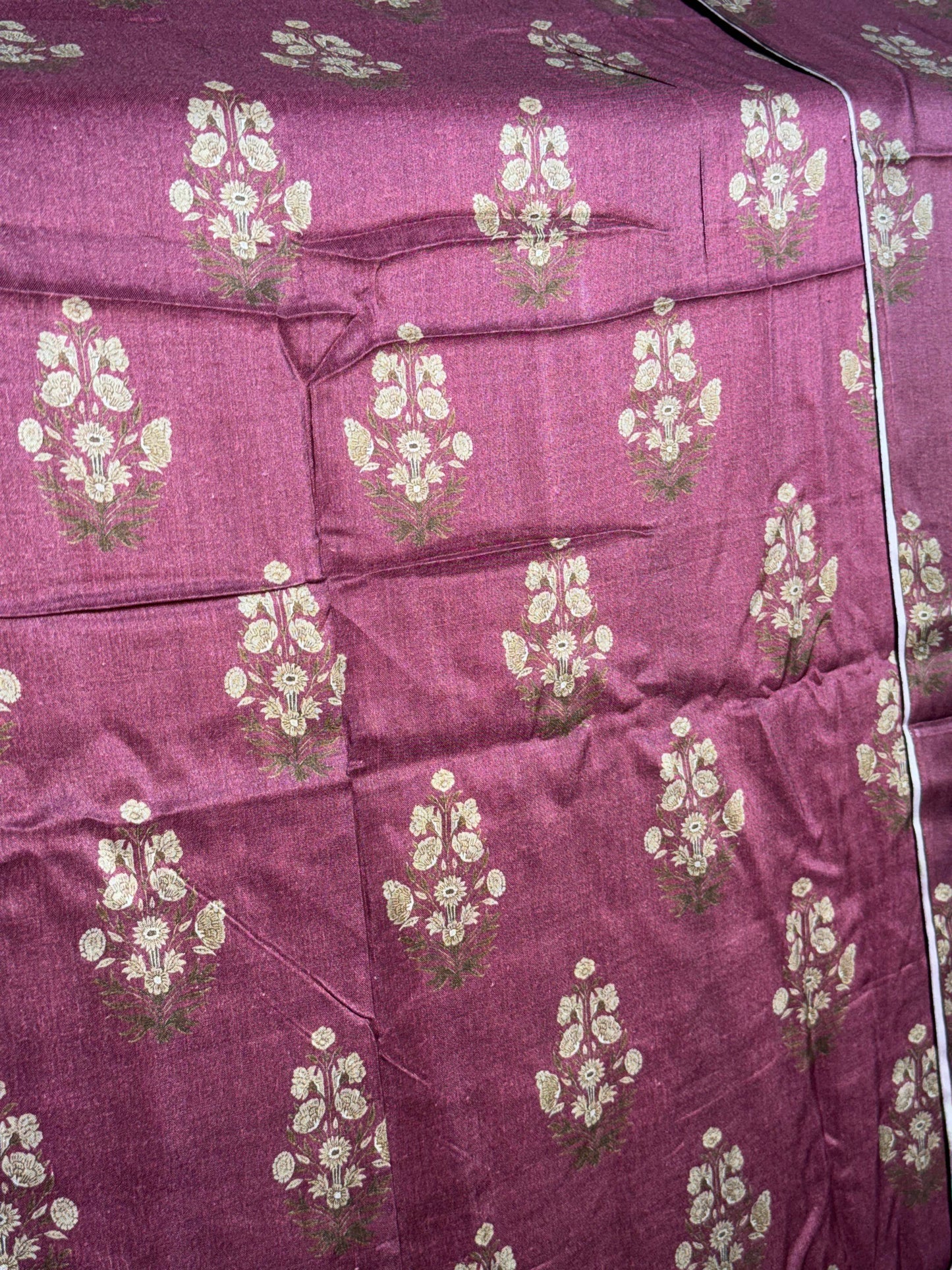 2 Pc Linen printed Pink suite with Dyed Trouser